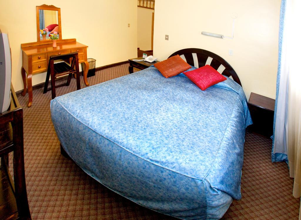 Hotel Selina Saphi Cuzco Esterno foto